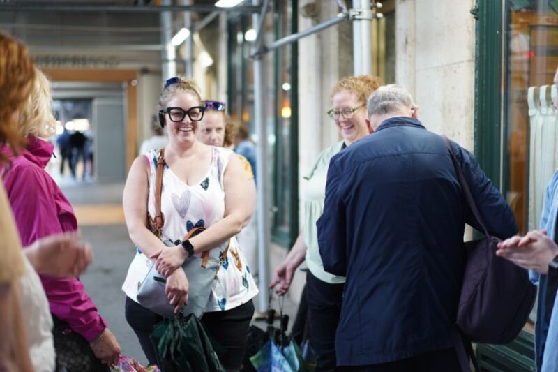 NYC: Fifth Ave Gilded Age Mansions Guided Walking Tour - The Atmosphere and Pacing of the Walk