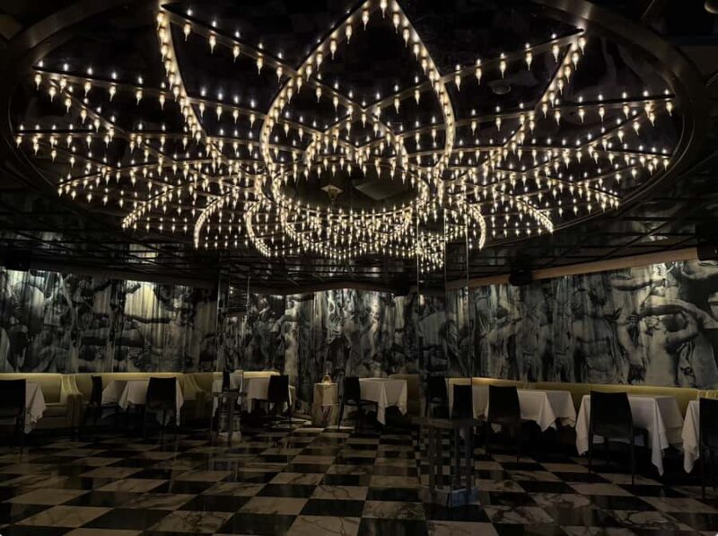 NYC: Five Star Dining. All-Star Dueling Pianos. - Inside the Underground Showroom