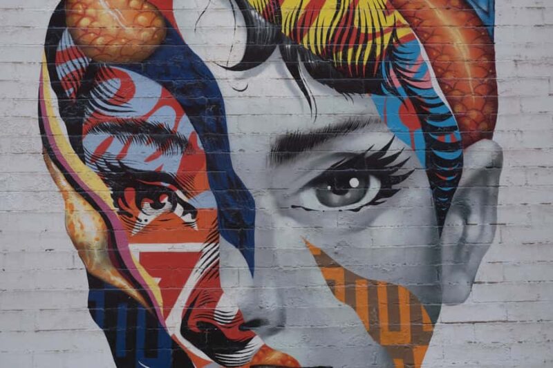 NYC | French guided tour Greenwich Village through Chinatown - Exploring the Trendy Streets of Soho’s Cast Iron Buildings