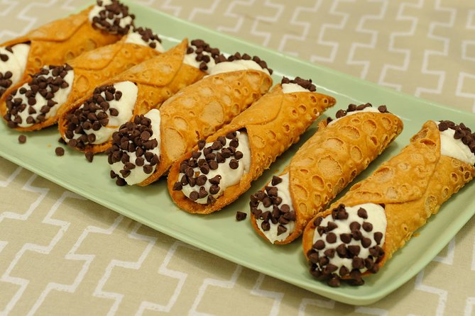 NYC Gangster and Mob Private Walking Tour - Logistics: Meeting Point, Group Size, and Accessibility