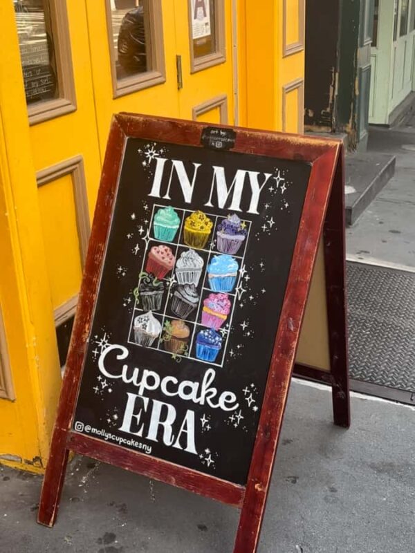 NYC: Greenwich Village Galentine's Day Cupcake Tour - Sampling Local Bakeries and Sweet Creations in Greenwich Village