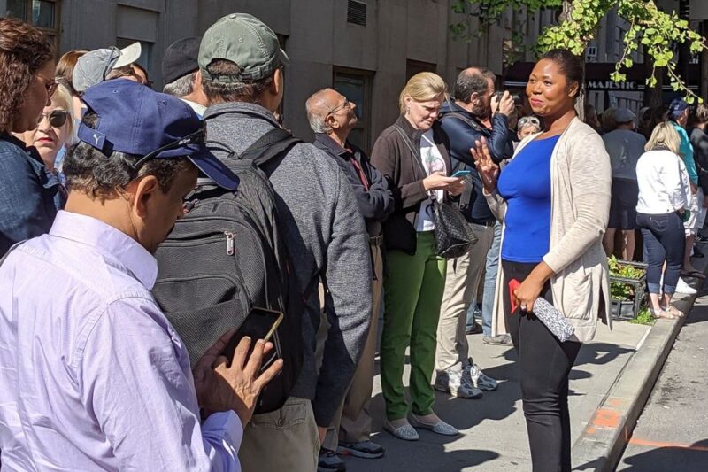 NYC: Guided Bus and Walking Tour with Staten Island Ferry - Engaging and Informative Live Tour Guides