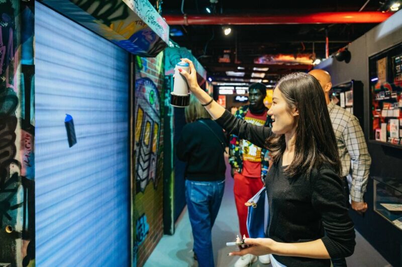 NYC: Harlem & Bronx with Yankees Baseball Game, 1-Day Tour - Discover the Vibrant Neighborhoods of Harlem and the Bronx with a Yankees Game