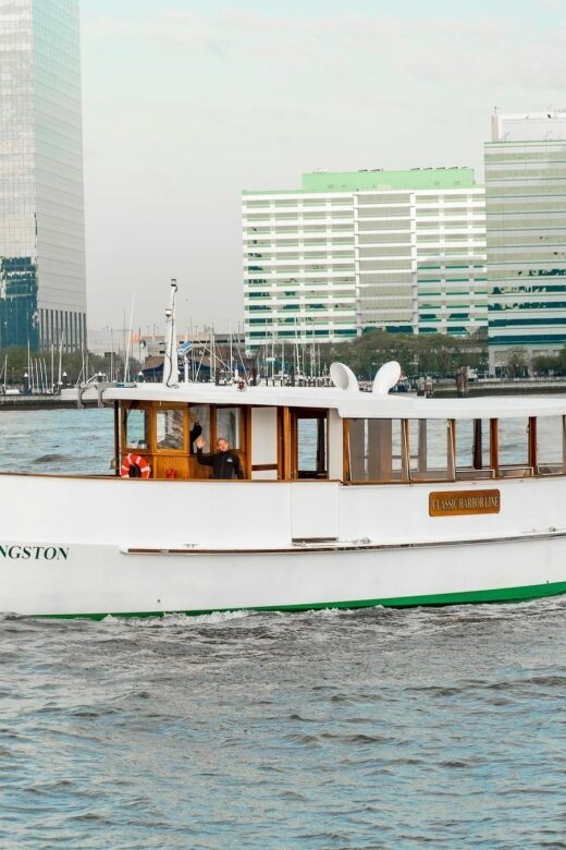 NYC: Hudson River Fall Foliage Yacht Tour - The Final Word on the Hudson River Fall Foliage Yacht Tour