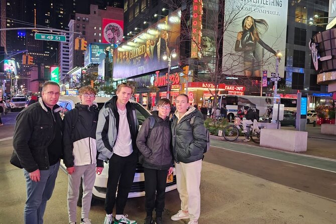 NYC Limousine Tour (New York "NYC Limo Tour" Limo, SUV Or Van ) - Who Will Love This Tour?