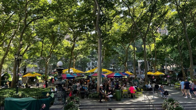 NYC Midtown Manhattan Times Square & Skyscraper Walking Tour - Exploring the Heart of Midtown Manhattan with a Skyscraper and Landmark Tour