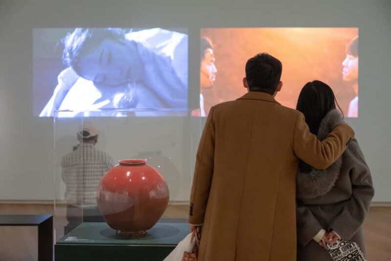 NYC: Museum of Arts and Design - Exploring the MAD Building