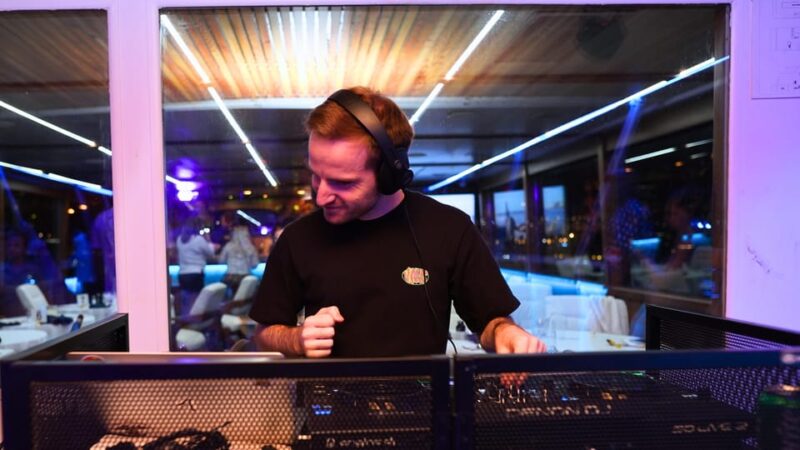 NYC: New Year's Eve Dinner Cruise with Music and Open Bar - The Value of an Exclusive, Upscale NYE Celebration