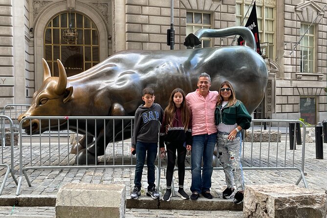 NYC Private Tour With Tour Guide-Stretch Limo, SUV Or Luxury Van - Stops and Photo Opportunities: Flexibility Meets Iconic NYC Sights