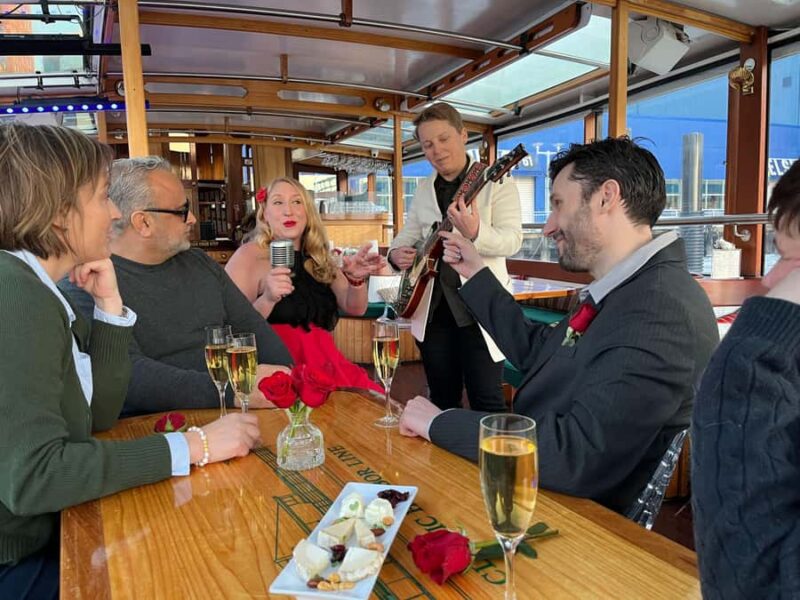 NYC: Romantic Serenade Jazz Cruise with Live Music - Key Points