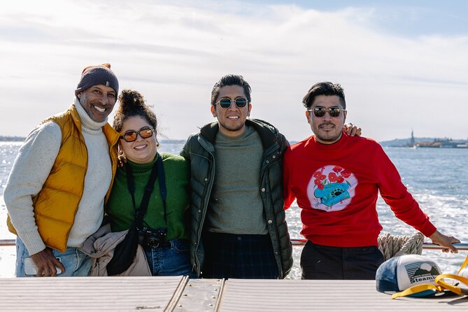 NYC Skyline & Statue of Liberty Sightseeing Cruise - The Guides and Narration Style