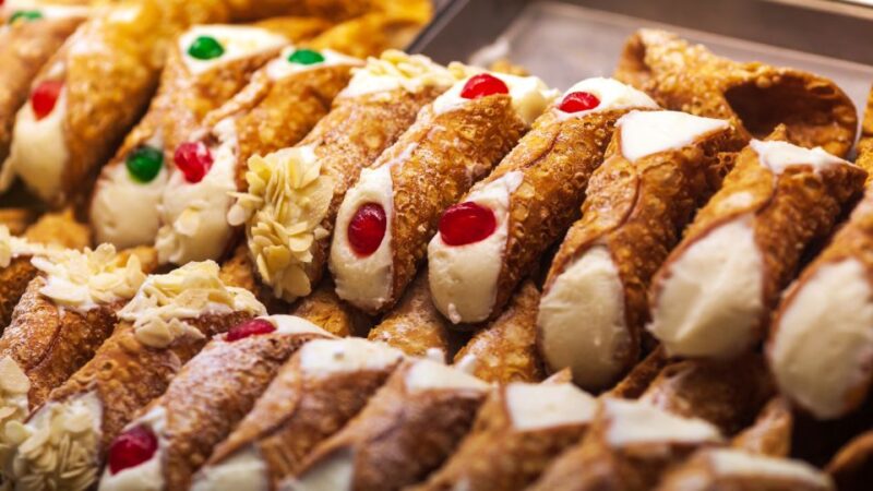NYC: SoHo, Little Italy, and Chinatown Guided Tour - Strolling Through Little Italy with Sweet Cannoli