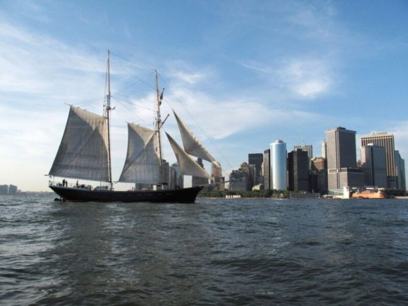 NYC: Statue of Liberty Day Sail with Onboard Bar - Enjoy Refreshments from the Onboard Bar During Your Sail