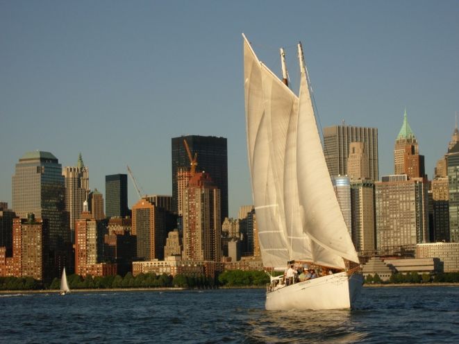 NYC: Sunset Sail Aboard Schooner Adirondack - Drinking Options and Onboard Amenities