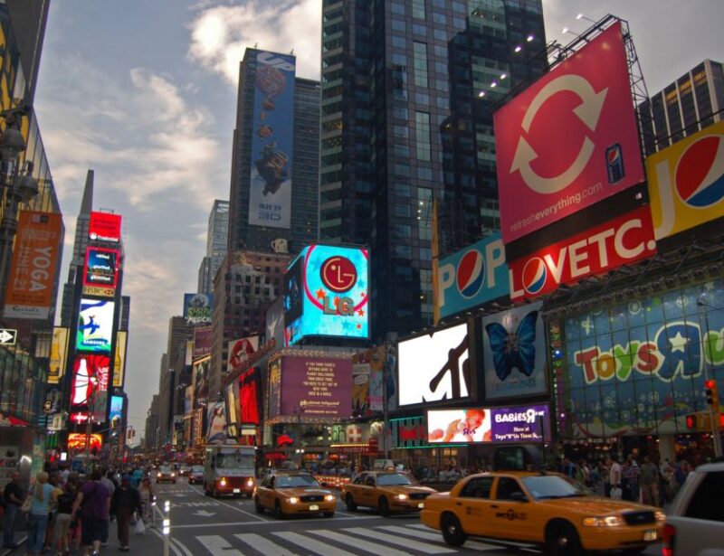 NYC Superheroes: Marvel and DC Comics Origins Tour - Who Should Consider This Tour?