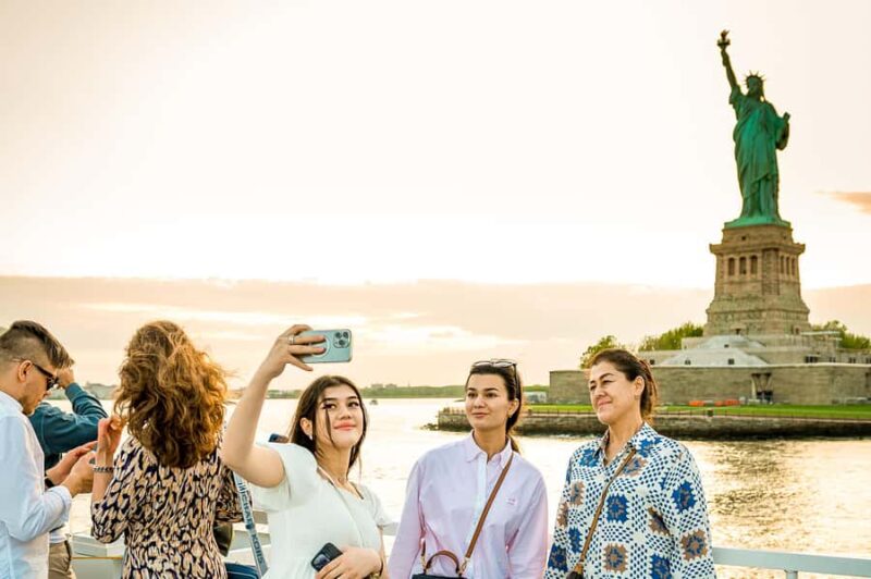 NYC: Tall Ships Parade of Sail, July 4th Buffet & Open Bar - How the Tall Ships Parade Is Designed for Viewing