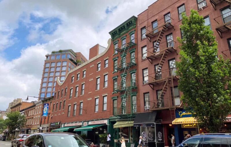 NYC: The Best Smashburger Tour - The Charm of Greenwich Village Neighborhood