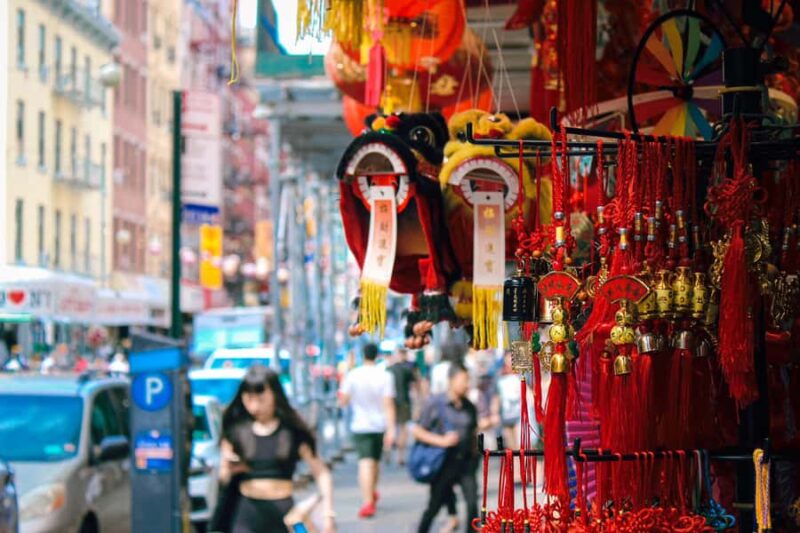 NYC: The Downtown Experience Private Walking Tour - Vibrant Neighborhoods: Chinatown and Little Italy