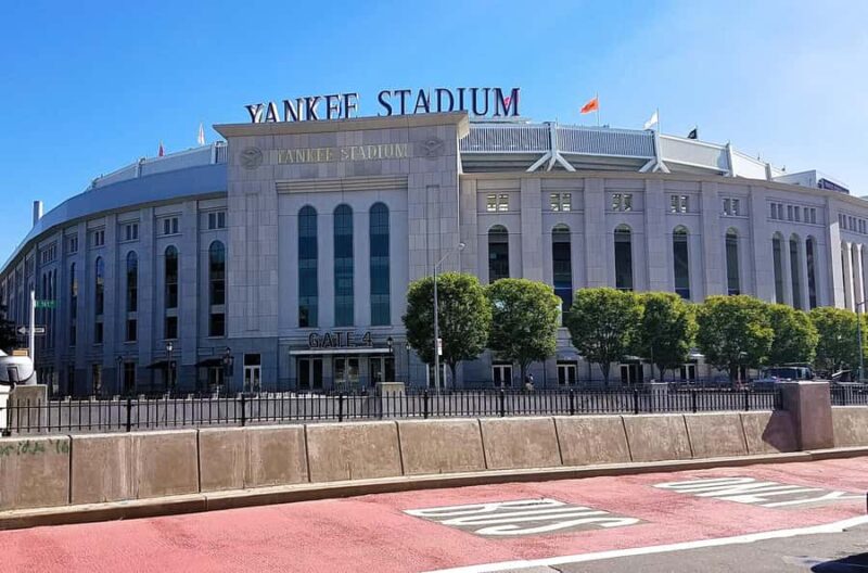 NYC: VIP Contrasts Metro Tour and Sunset in New Jersey - Exploring Harlem’s Cultural Hotspots and Public Spaces