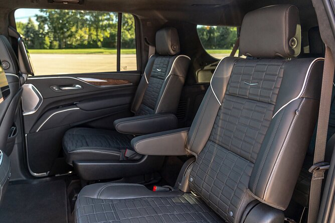 NYC VIP Private Luxury airport arrival ride by Stretch Limousine - Comfort and Features of the Limousine Experience