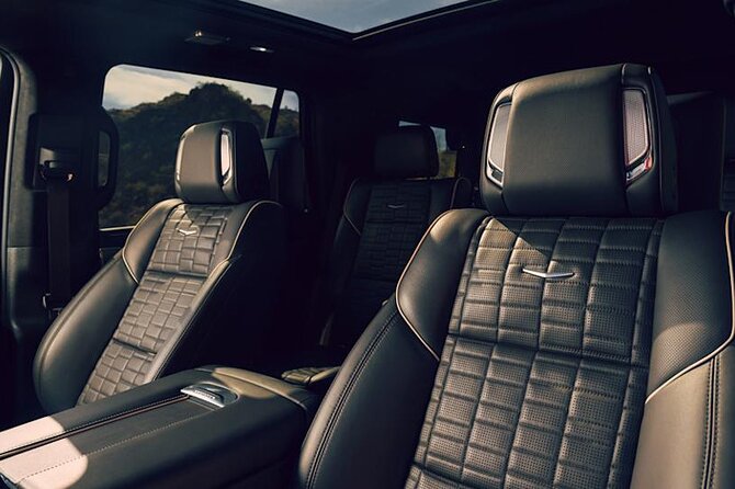 NYC VIP Private Luxury airport arrival ride by Stretch Limousine - Cost-Effective Luxury with All Fees Included