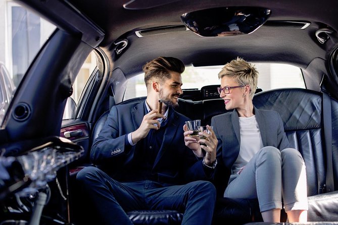 NYC VIP Private Luxury airport arrival ride by Stretch Limousine - Customer Service and Satisfaction