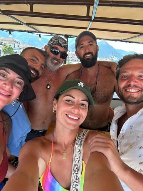 Nydri: Sailing Through History. Daily Cruise with Beach BBQ - Cruising Past Jackie Kennedy’s Skorpios and the Princes Islands