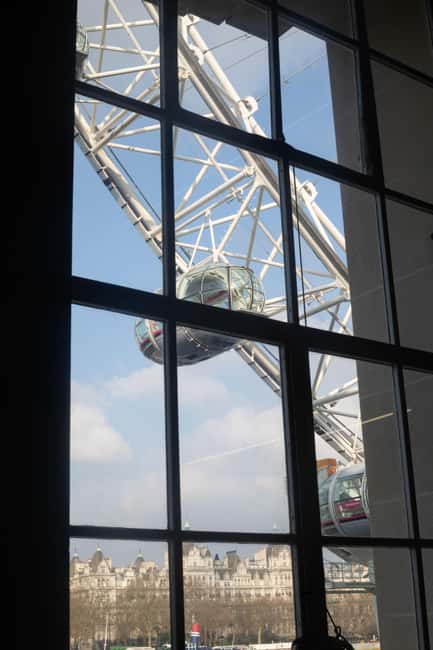 NYE Fireworks Celebration at London Eye's County Hall - All-Inclusive Drinks: A Toast to the New Year