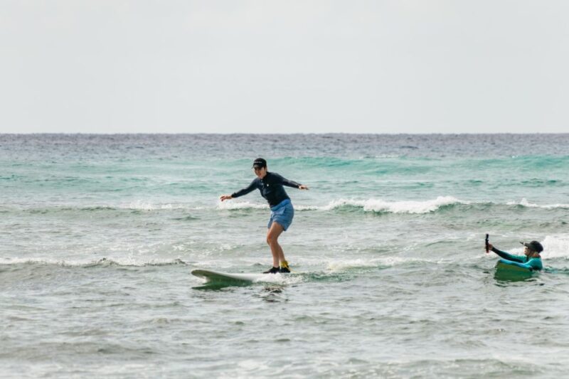 Oahu: Beginner-Friendly Waikiki Beach Surfing Lesson - Waikiki Beach: The Ideal Setting for First-Time Surfers
