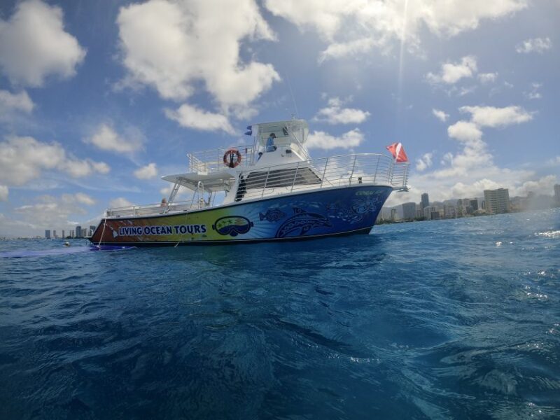 Oahu: BYOB or Cash Bar Waikiki Sunset Cruise - Flexible Drink Options with BYOB or Cash Bar