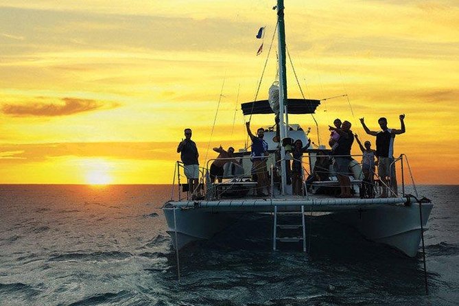 Oahu Catamaran Waikiki Sunset on 40 Foot Catamaran: Food and BYOB - The Departure from Waikiki and Nearby Transportation Options