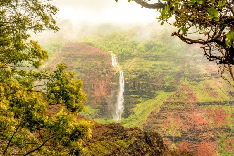 Oahu: Complete Island Tour with Tropical Waterfall Swimming - Key Points