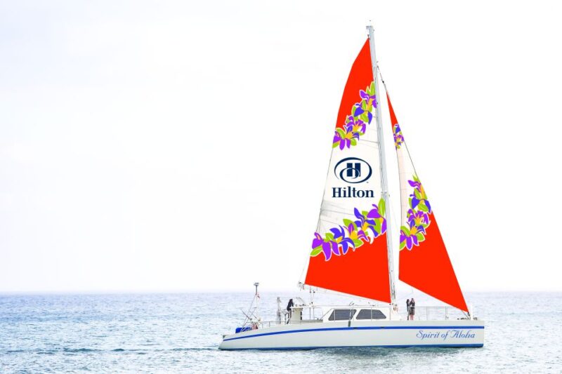 Oahu: Friday Night Fireworks Sail from Hilton Hawaiian Pier - The Crew and Overall Atmosphere