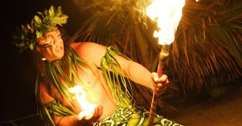 Oahu: Germaine's Traditional Luau Show & Buffet Dinner - Germaines Luau Location and Setting in Oahu