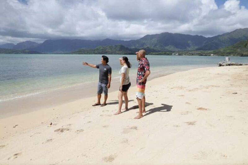 Oahu: Half Circle Island Tour with Local Guide - Water and Soda Included for Refreshment