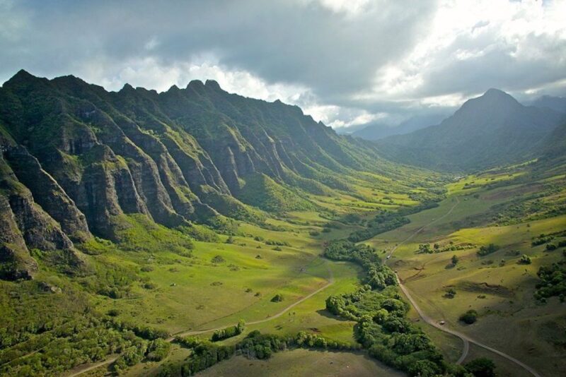 Oahu: Kualoa Movie Sites, Jungle, and Buffet Tour Package - Discovering the Gardens and Fishponds on the Kualoa Grown Tour