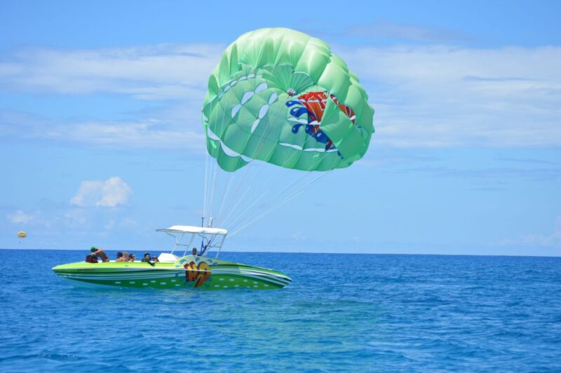 Oahu: Parasail on Maunalua Bay with Diamond Head Views - Observers and Additional Participants: Who Can Join?