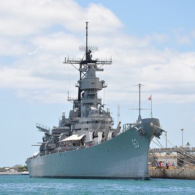 Oahu: Pearl Harbor Heroes Deluxe Experience - Explore the Pearl Harbor Heroes Deluxe Experience for $214