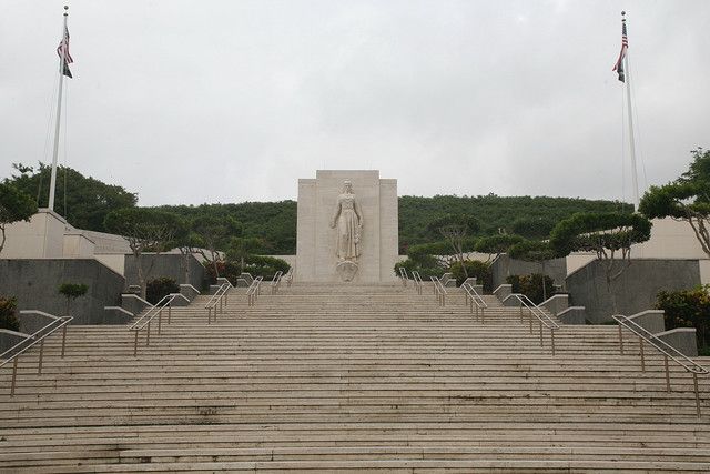 Oahu: Pearl Harbor Heroes Deluxe Experience - Walk the Decks of the USS Missouri Battleship