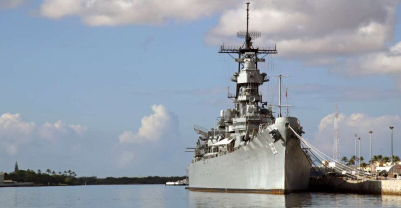 Oahu: Pearl Harbor, USS Arizona, Might Mo, & Honolulu Tour - Practical Details and Accessibility
