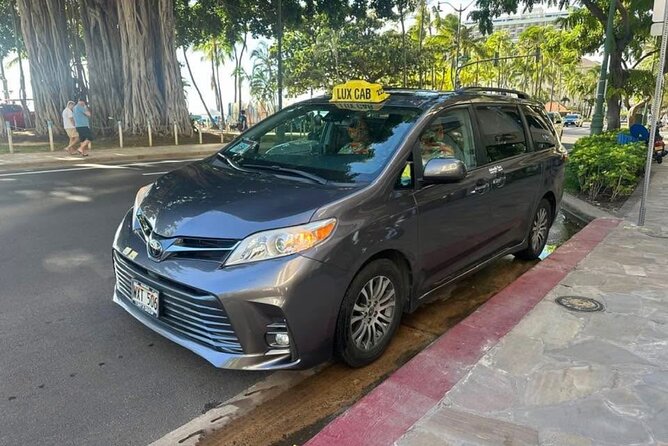 Oahu Private Transfers at Honolulu Airport & Waikiki hotels - Easy, Affordable Private Transfer Between Waikiki and Honolulu Airport