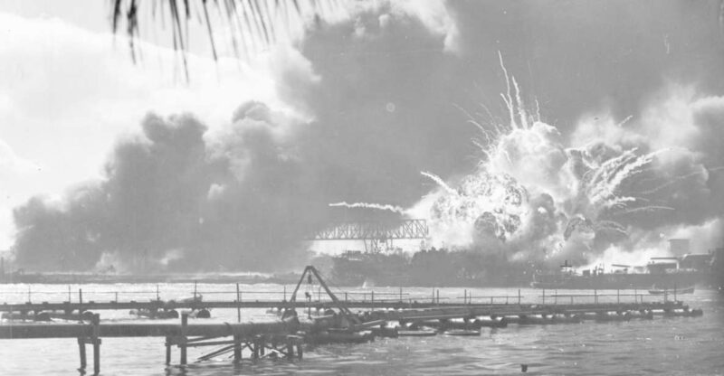 Oahu: USS Arizona Memorial Chief's Narrated Multimedia Tour - The Official Multimedia Tour Experience in Honolulu