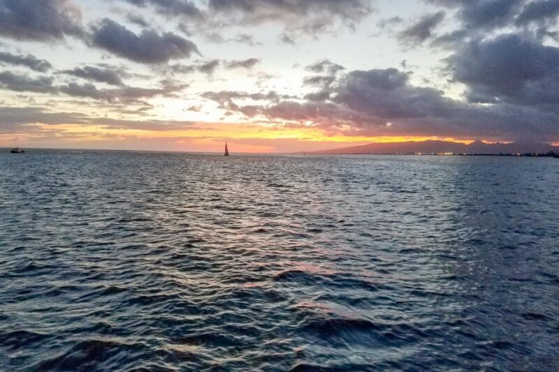 Oahu: Waikiki BYOB Friday Night Fireworks Cruise - Flexibility with Cancellation and Payment Options