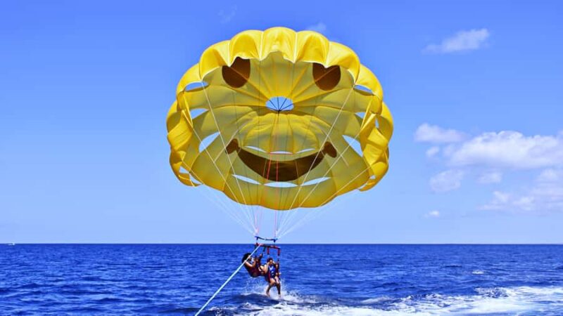 Oahu: Waikiki Parasailing - The Boat Ride and Overall Pacing