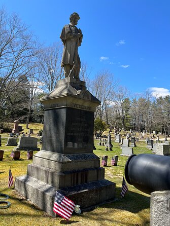 Oak Grove Cemetery Walking Tour - The Unique Mausoleum and Notable Headstones