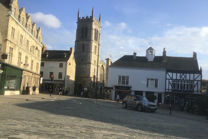Oakham and Stamford Private Walking Tour - The Unique Features of Oakham Castle and Statues