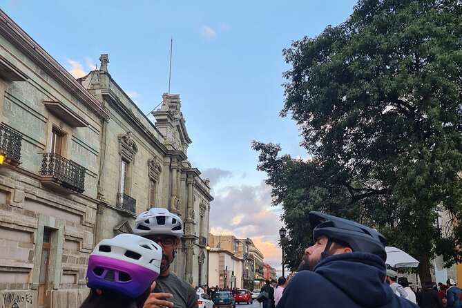 Oaxaca city bike ride - History & traditions - Admiring the Basilica de Santo Domingo de Guzmán