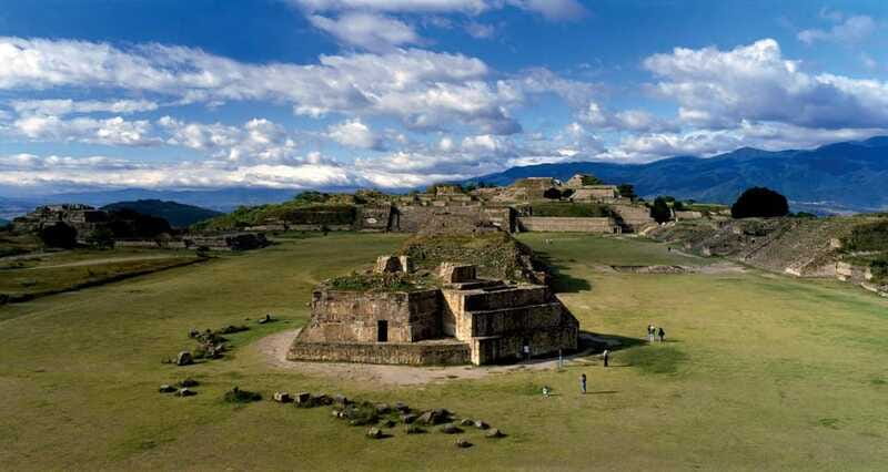Oaxaca de Juarez: Monte Alban Half-Day Tour - The Experience of Visiting Monte Albán