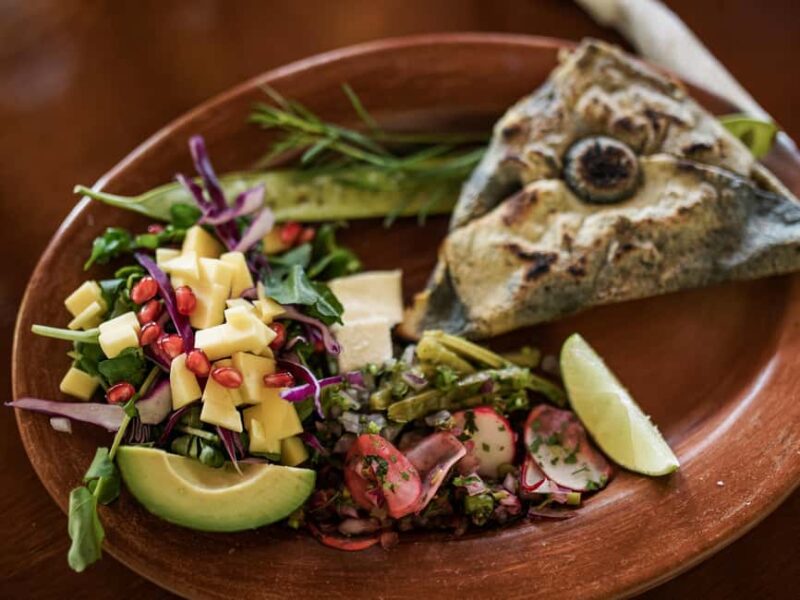 Oaxaca de Juarez: Traditional Oaxacan Cooking Class - Logistics and Group Experience