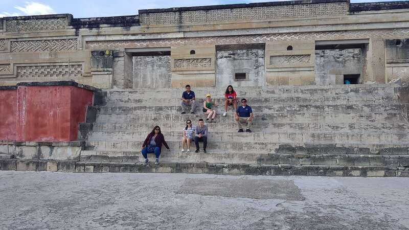 Oaxaca: El Tule, Mitla, and Hierve el Agua Tour with Mezcal - Visiting Teotitlán del Valle for Rug-Making Techniques